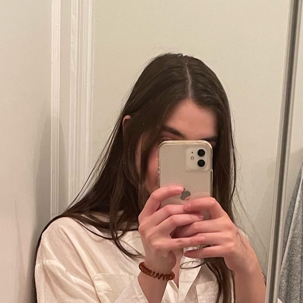 Meet your Posher, Adriana